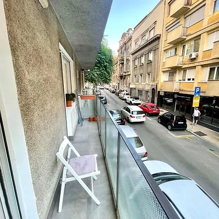 Tiara Vracar * Belgrado